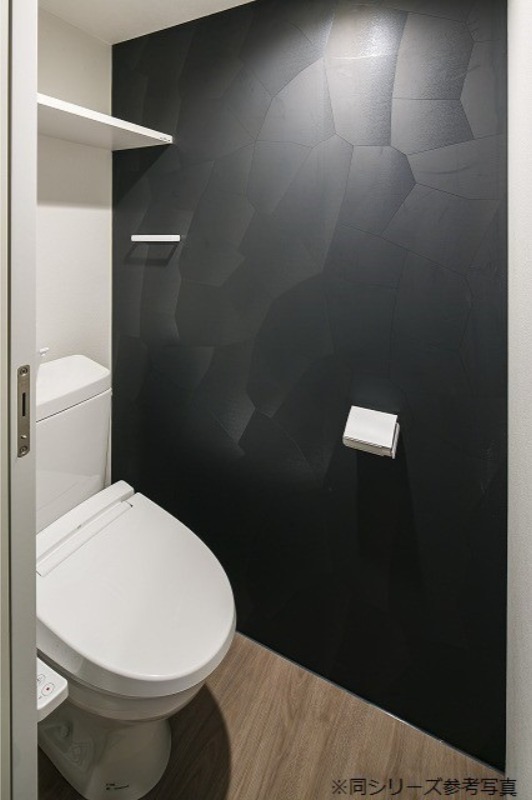 トイレ　別号室