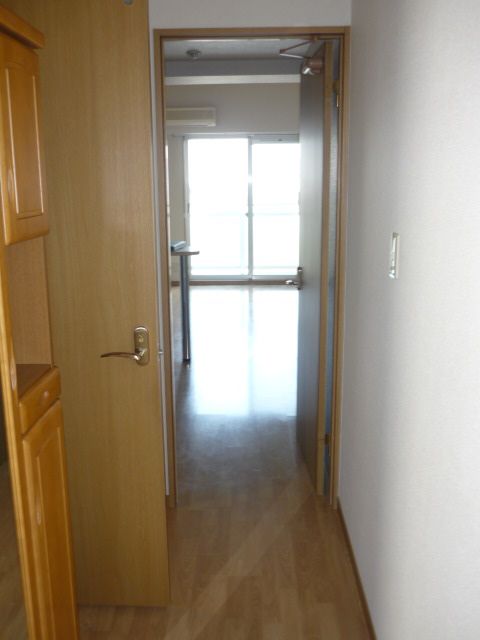 玄関　下駄箱付