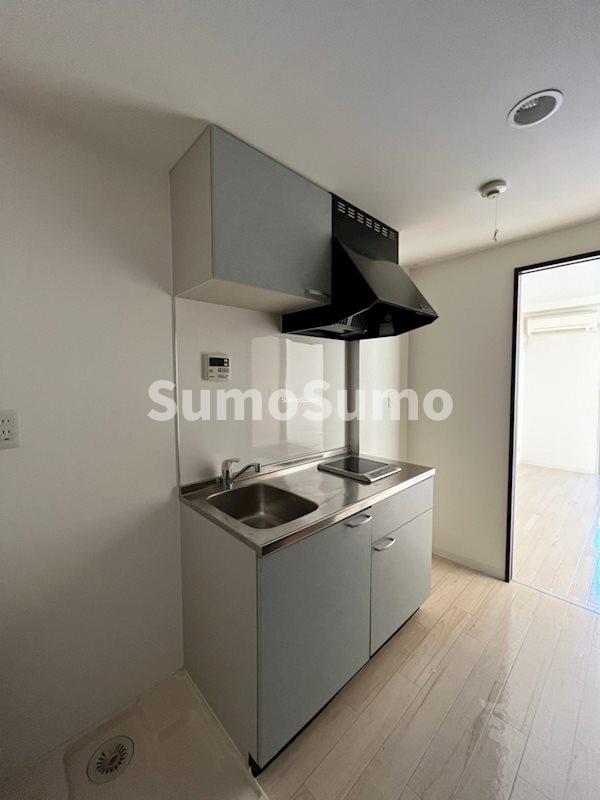 キッチン　コンパクトなキッチンで掃除もラクラク