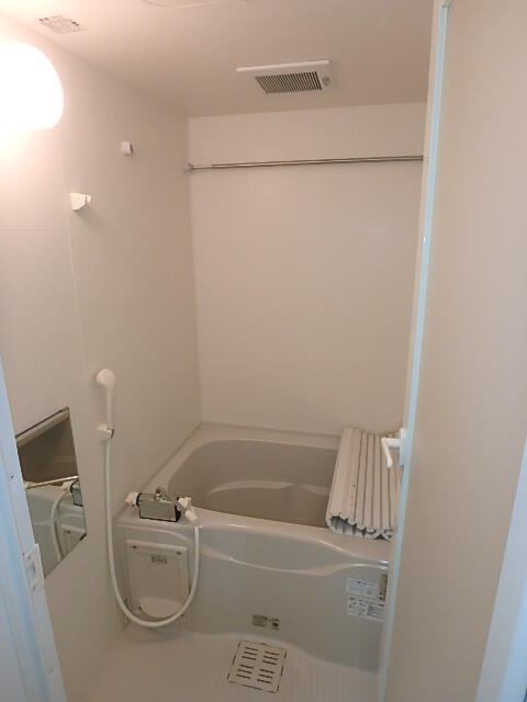 洗面設備　追焚機能付きです