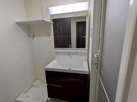 洗面設備　洗髪洗面化粧台