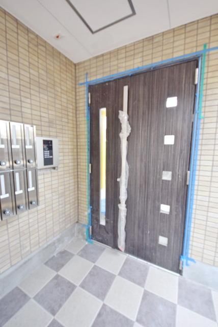 エントランス　お問合せはタウンハウジングまで！※現地待合わせ相談可能