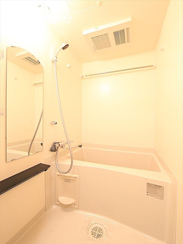 バス・シャワールーム　バスルーム