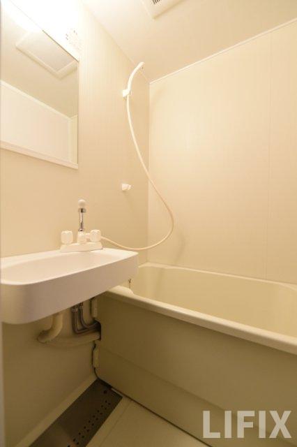 バス・シャワールーム　風呂シャワールーム