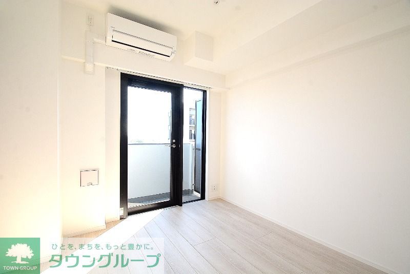 居室・リビング　カラータイプ異なります