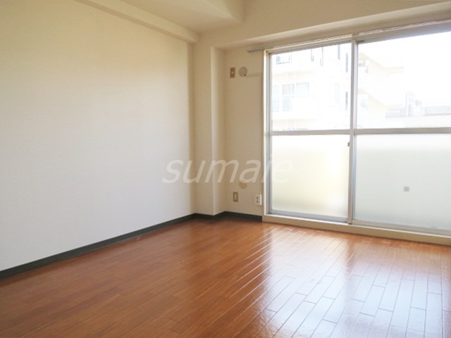 居室・リビング　洋室6帖です☆