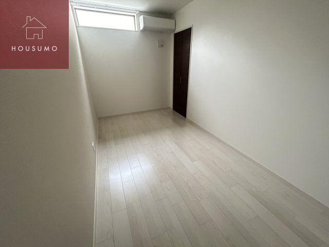 その他部屋・スペース　落ち着いて過ごせるお部屋なので、寝室にいかがでしょうか