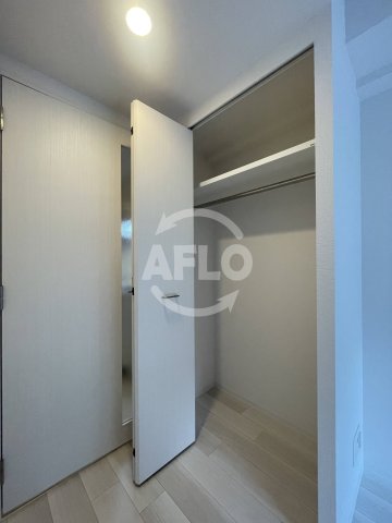 収納　エスリードザ・グラン大阪サウス　クローゼット