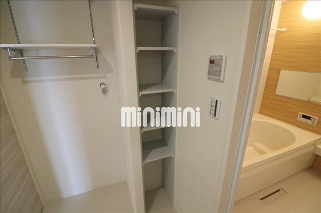 洗面設備　洗濯置場です。