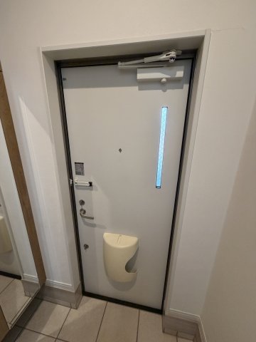 玄関　明るい玄関です