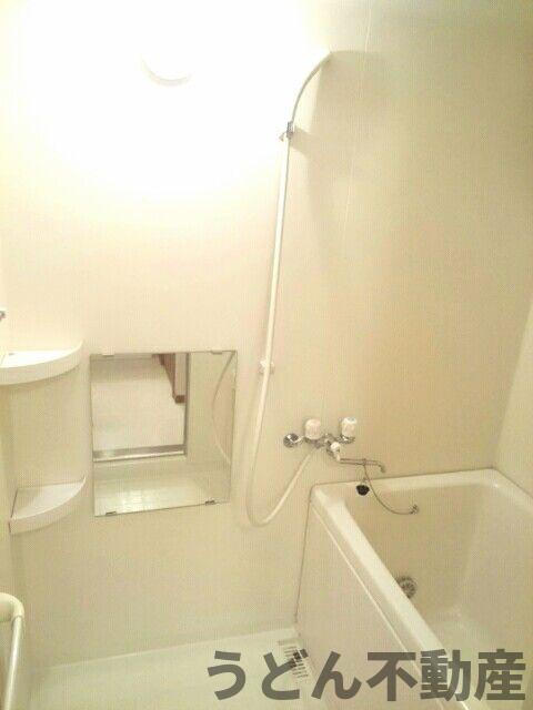 バス・シャワールーム　うどん県のお部屋探しはうどん不動産へ うどんちゃんとLINE