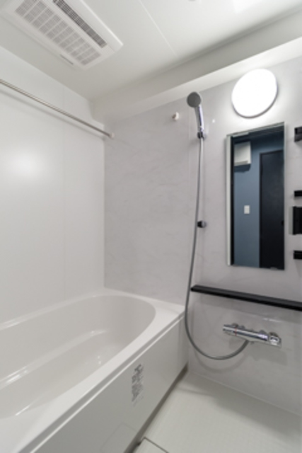 バス・シャワールーム　※写真は同タイプ住戸です。