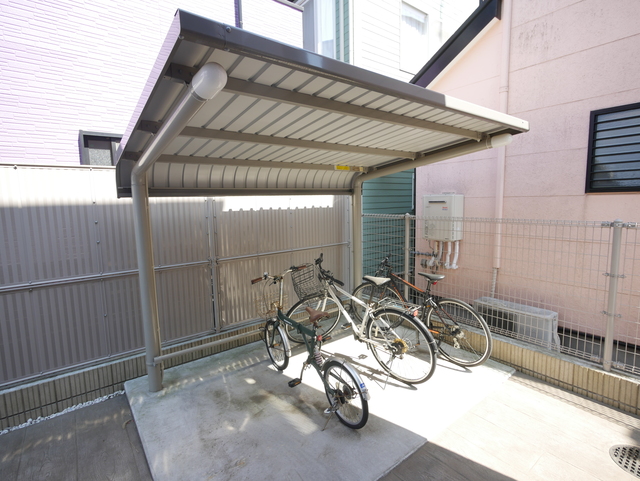 その他共有部分　★屋根付駐輪場がございます★