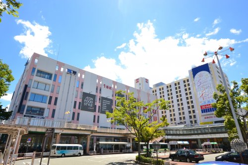 ショッピングセンター　塚口さんさんタウン（ショッピングセンター）まで321m