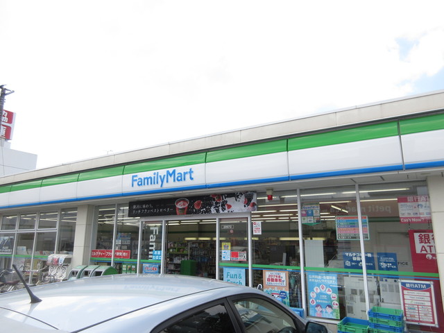 コンビニ　ファミリーマート西東京泉町店（コンビニ）まで270m