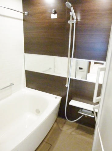 バス・シャワールーム