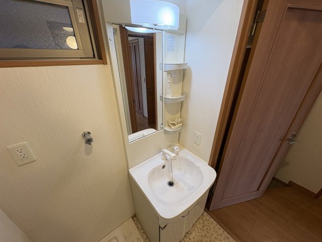 洗面設備　洗面所です