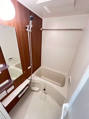 バス・シャワールーム　ゆったり過ごせるお風呂です