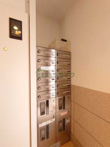 ロビー　リライフ下北沢店