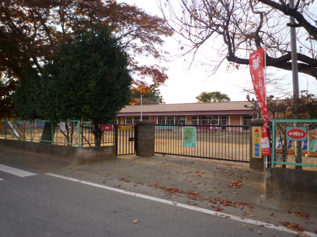 幼稚園・保育園　あずま幼稚園（幼稚園・保育園）まで240m