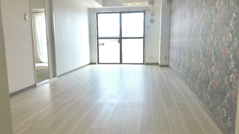 居室・リビング　同建物、他号室写真参照