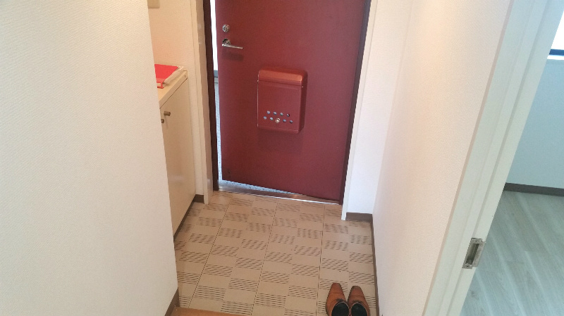 玄関　同建物、他号室写真参照