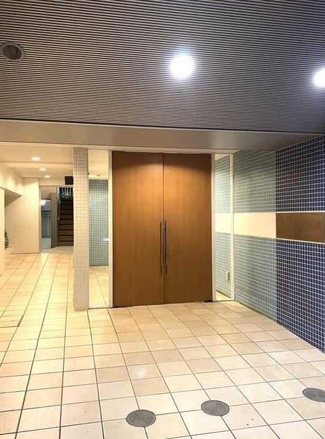 エントランス　エントランス