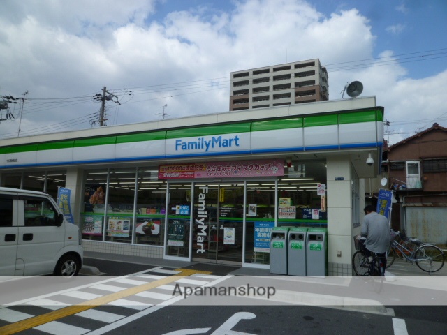 コンビニ　ファミリーマート（コンビニ）まで435m