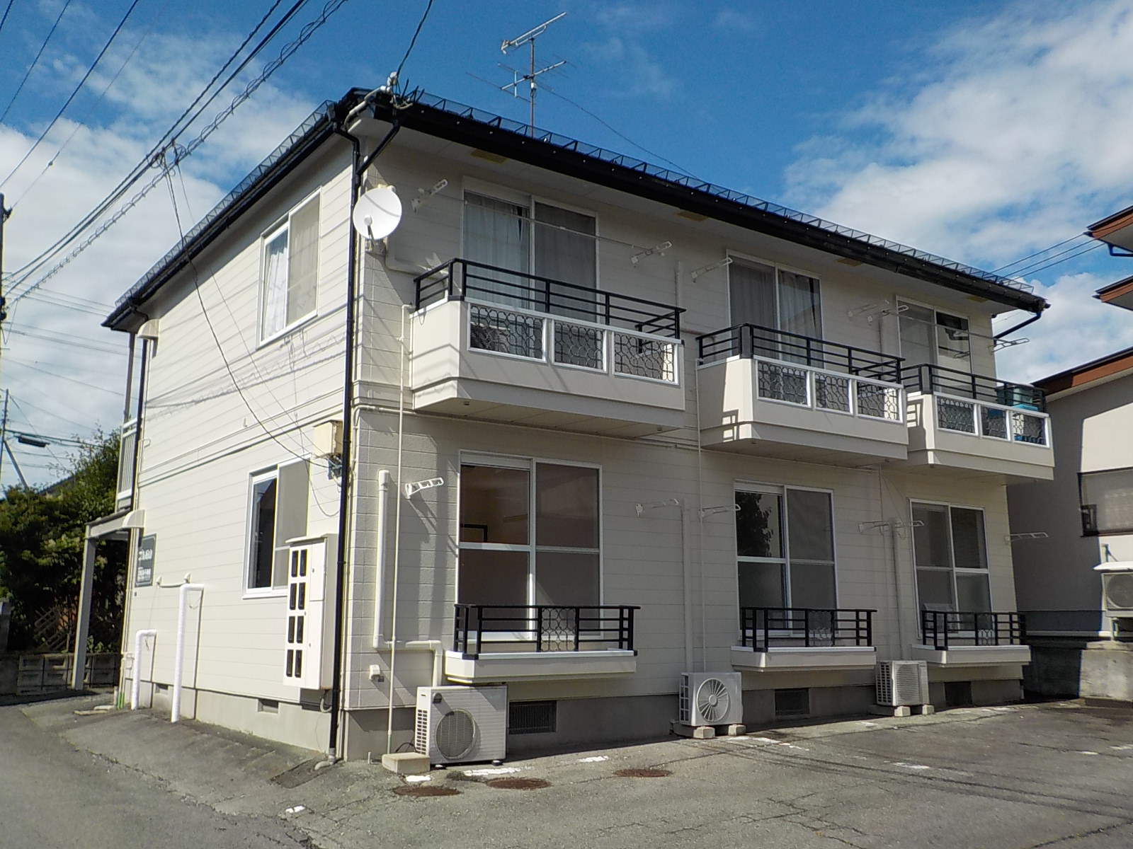 建物外観　2025年5月外装工事済み