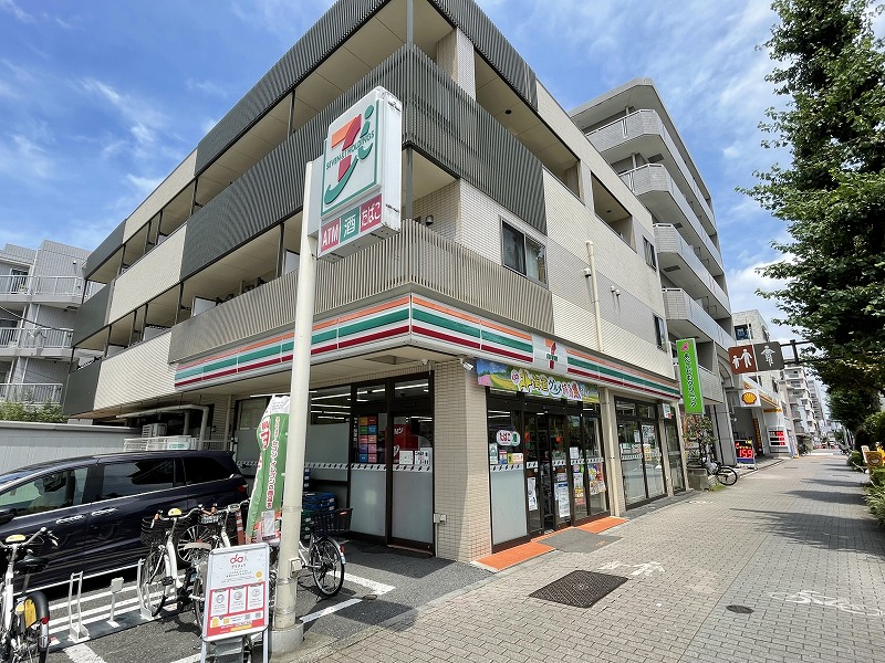 コンビニ　セブンイレブン板橋高島平1丁目店（コンビニ）まで211m