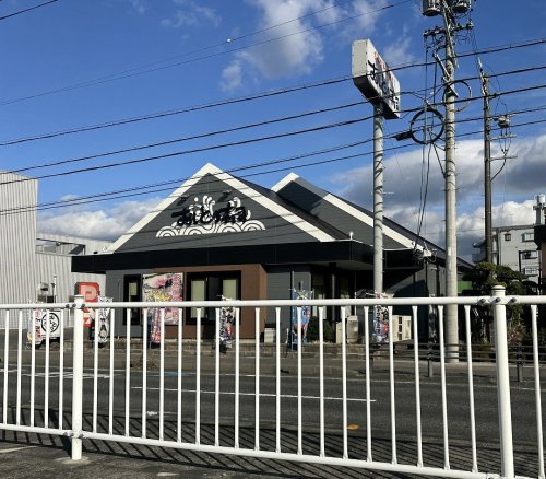 飲食店　おしどり寿司 豊田梅坪店（飲食店）まで374m