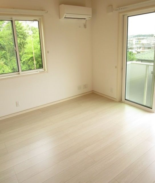 居室・リビング　7.0畳の広々としたお部屋です。（同部屋別イメージです）