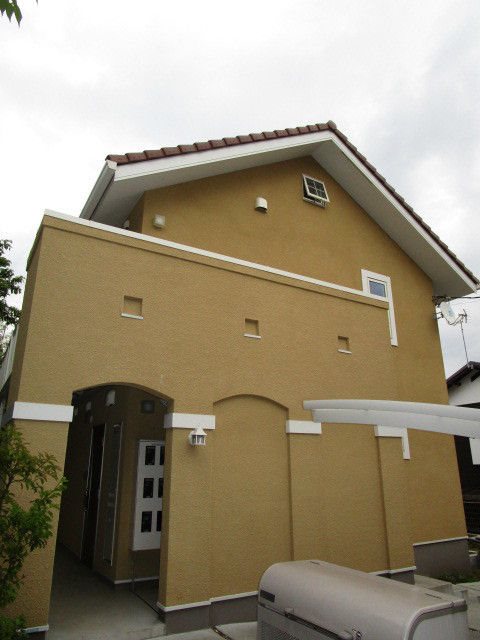 建物外観　築浅でキレイな外観です。