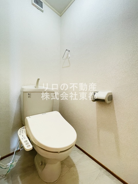 トイレ　洗浄便座付です！