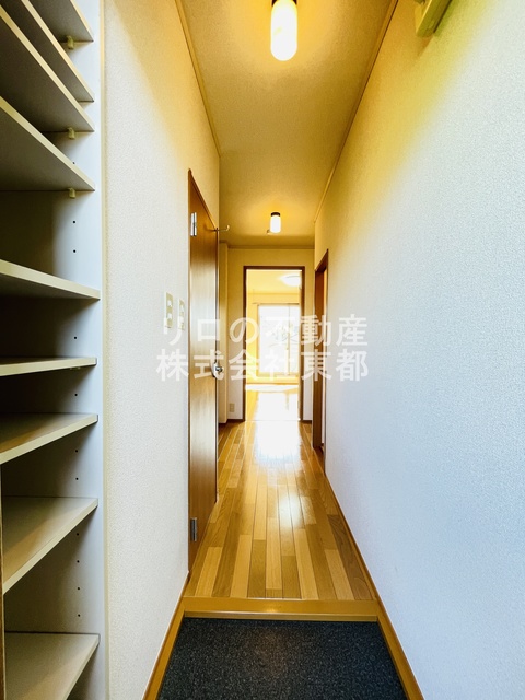 玄関　玄関から見たお部屋です☆