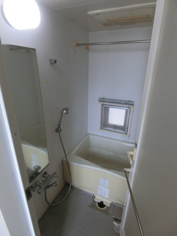 バス・シャワールーム　他のお部屋の参考写真となります。