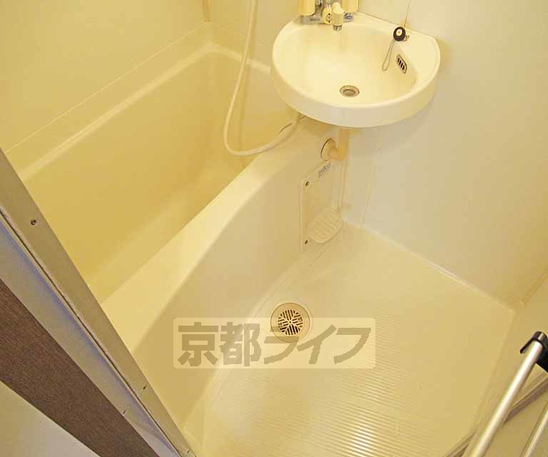 バス・シャワールーム　一日の疲れを癒すバスルーム