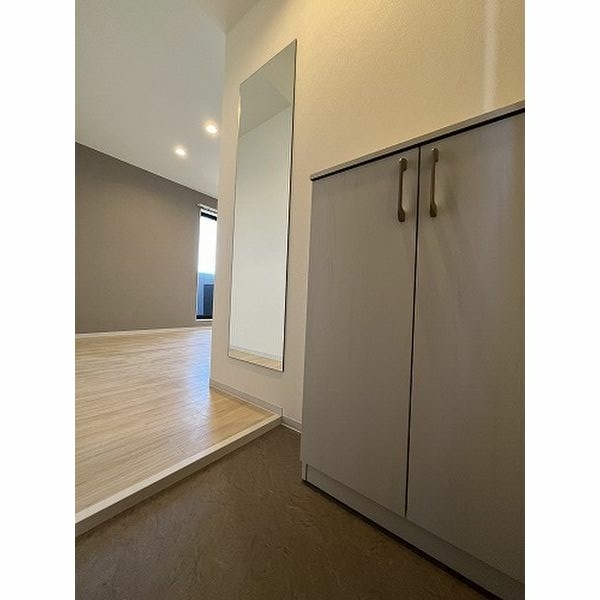 玄関　下駄箱