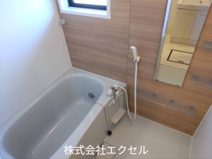 バス・シャワールーム　追い焚き付き