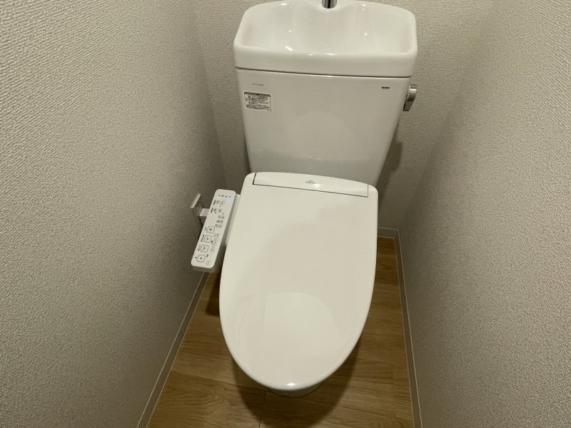 トイレ　ウォシュレット付きトイレ