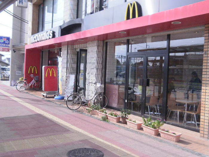 飲食店　マクドナルド（飲食店）まで295m