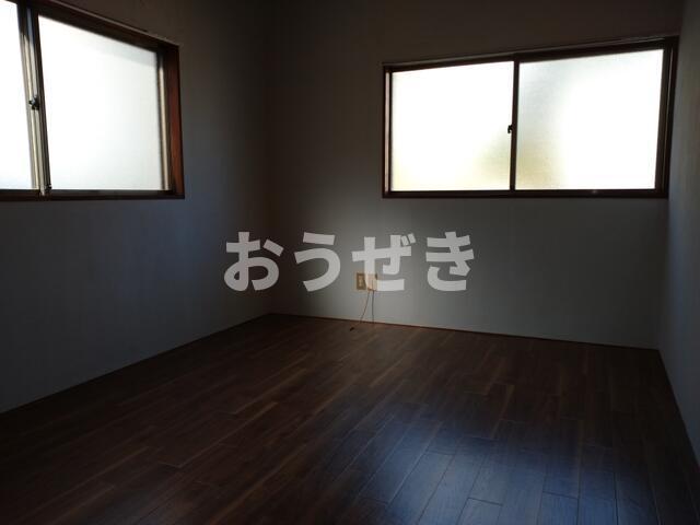 その他部屋・スペース　２Ｆの約６．５帖の洋室です。…?