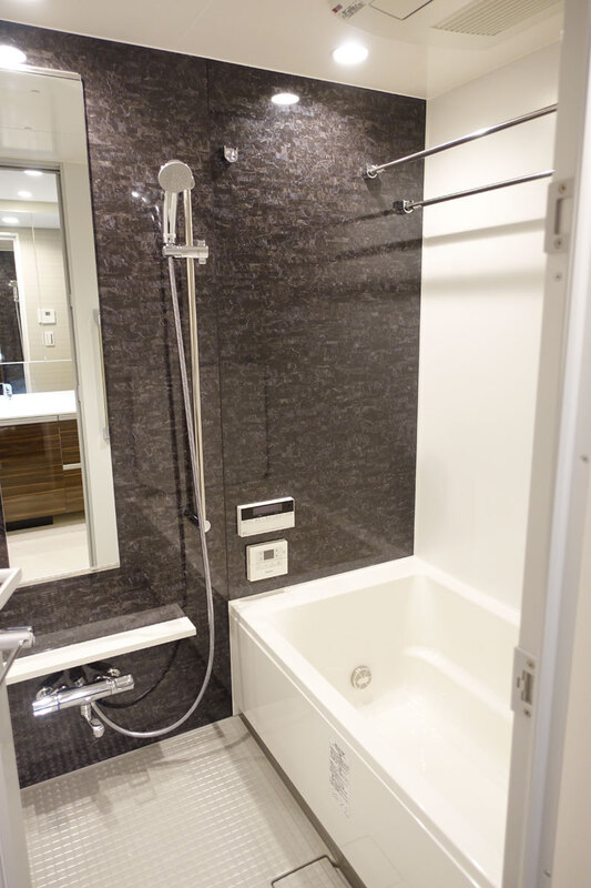 バス・シャワールーム　バス※他部屋参考写真