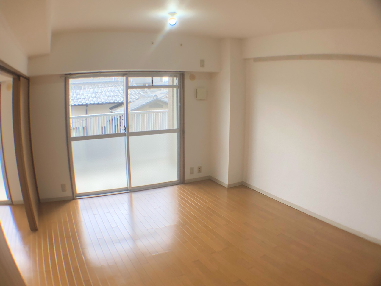 居室・リビング　南向きで日当たり良好なお部屋です♪