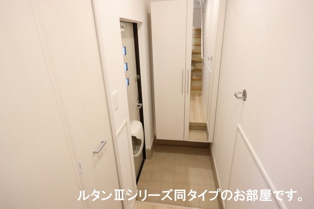 玄関　図面と現状に相違がある場合には現状を優先