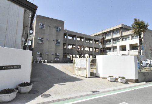 中学校　南武庫之荘中学校（中学校）まで589m