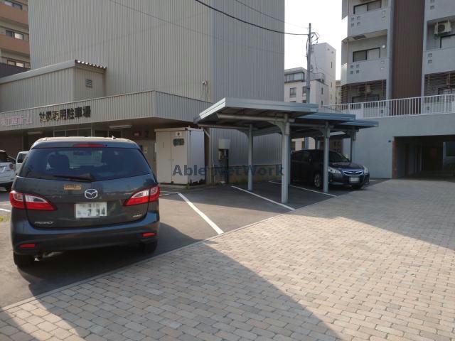 駐車場　駐車場
