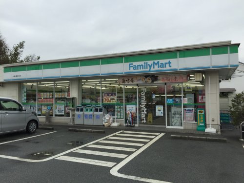 コンビニ　ファミリーマート小瀬公園通り店（コンビニ）まで602m