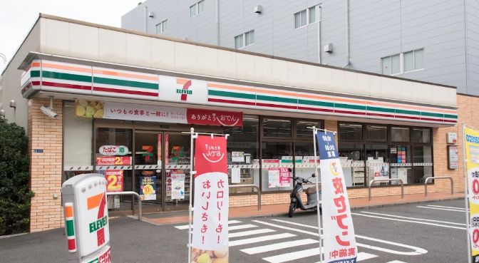 コンビニ　セブンイレブン北砂3丁目明治通り店（コンビニ）まで155m