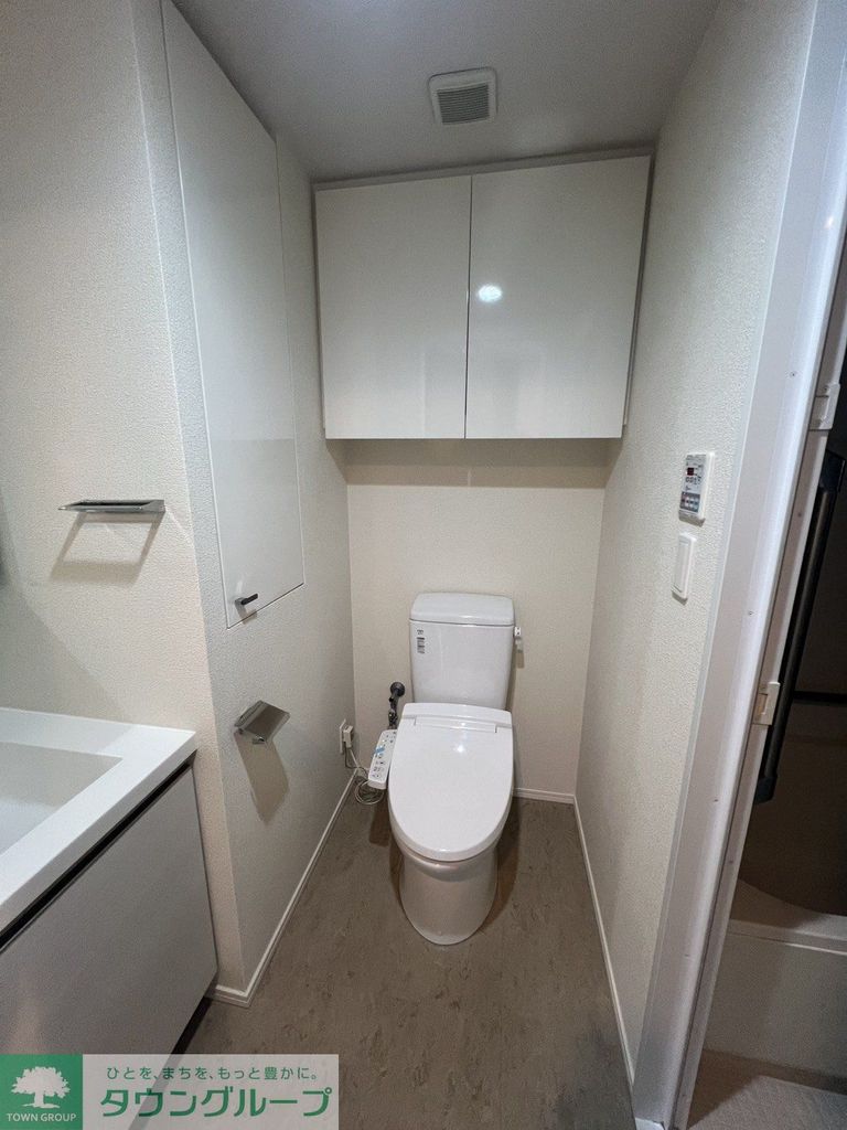 トイレ　※写真は同タイプ住戸です。